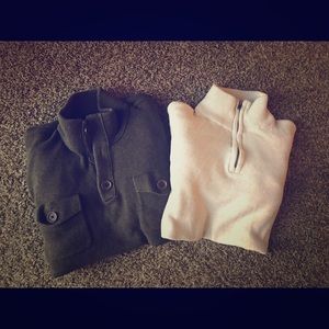 2 M men’s sweaters